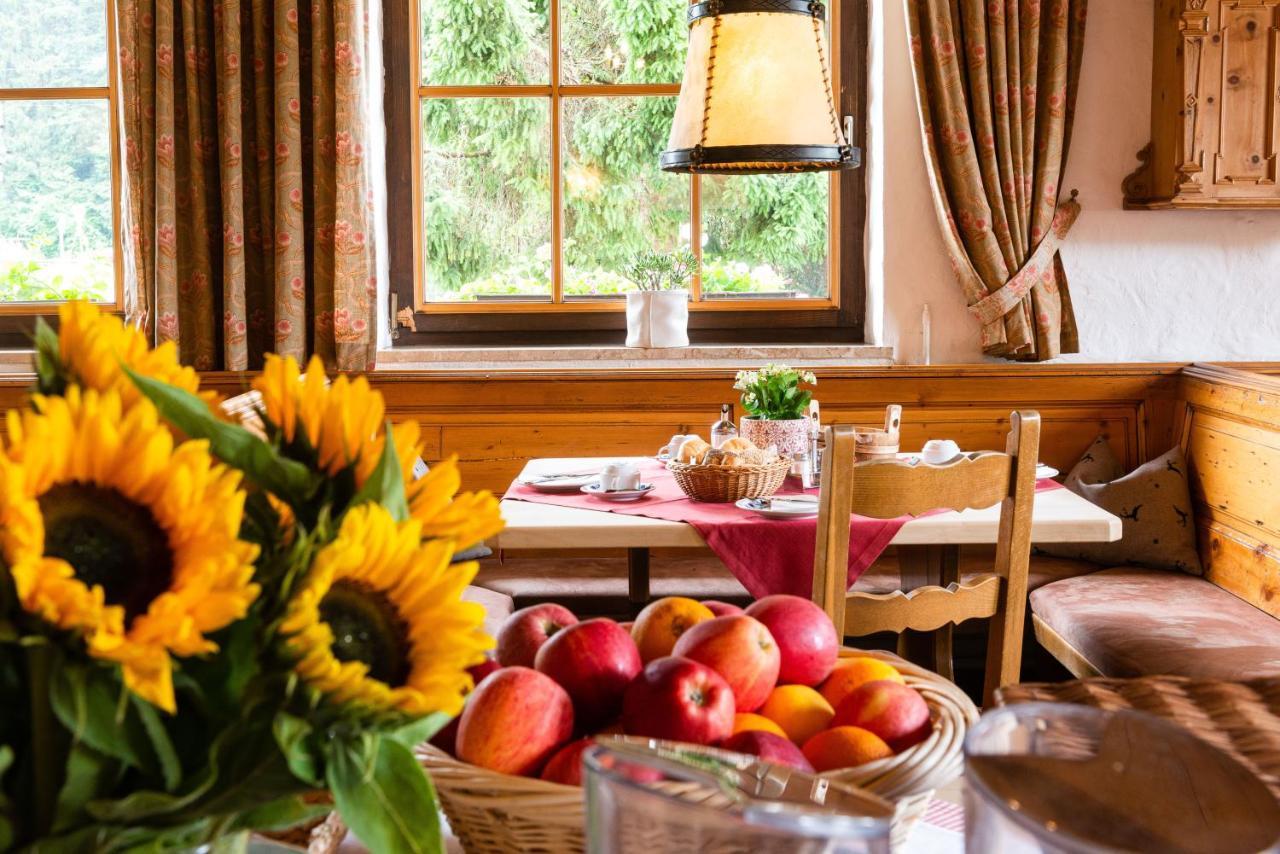 Landgasthof Sonnenhof Krün Esterno foto